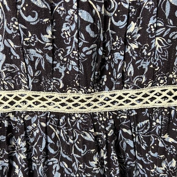 Free People Short Sleeve Talk About It Tiered Blouse Tunic Blue Floral Womens S - Picture 8 of 9